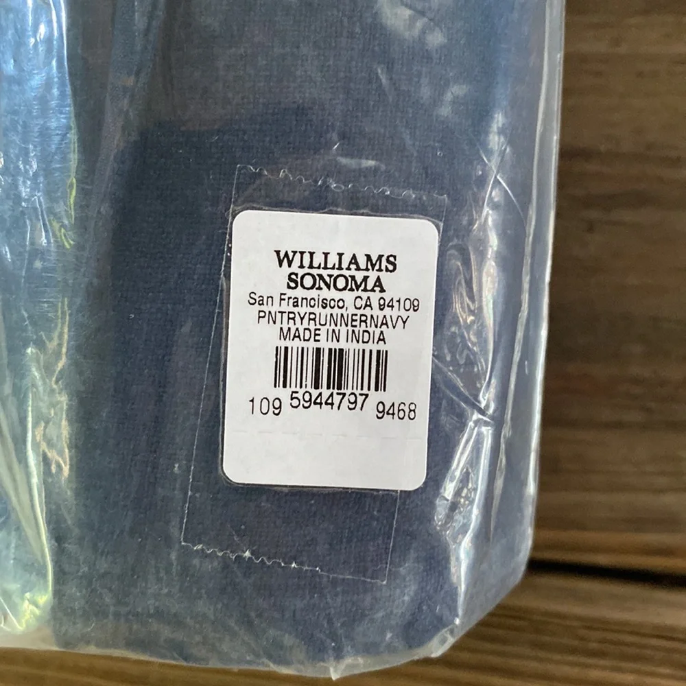 Williams Sonoma Pantry Essentials Pantry Navy Blue Table Runner
